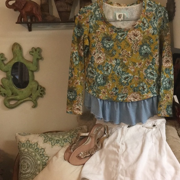 Cute Anthro Lilka Goldenrod Hard To FIND top XS! - Picture 2 of 8